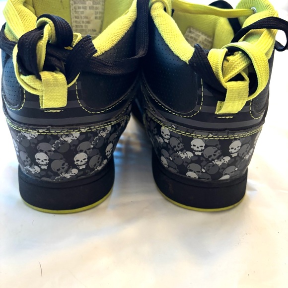 OP Sneakers Black Neon Green with Skulls Youth SZ 5 WORN 1X - Picture 6 of 13